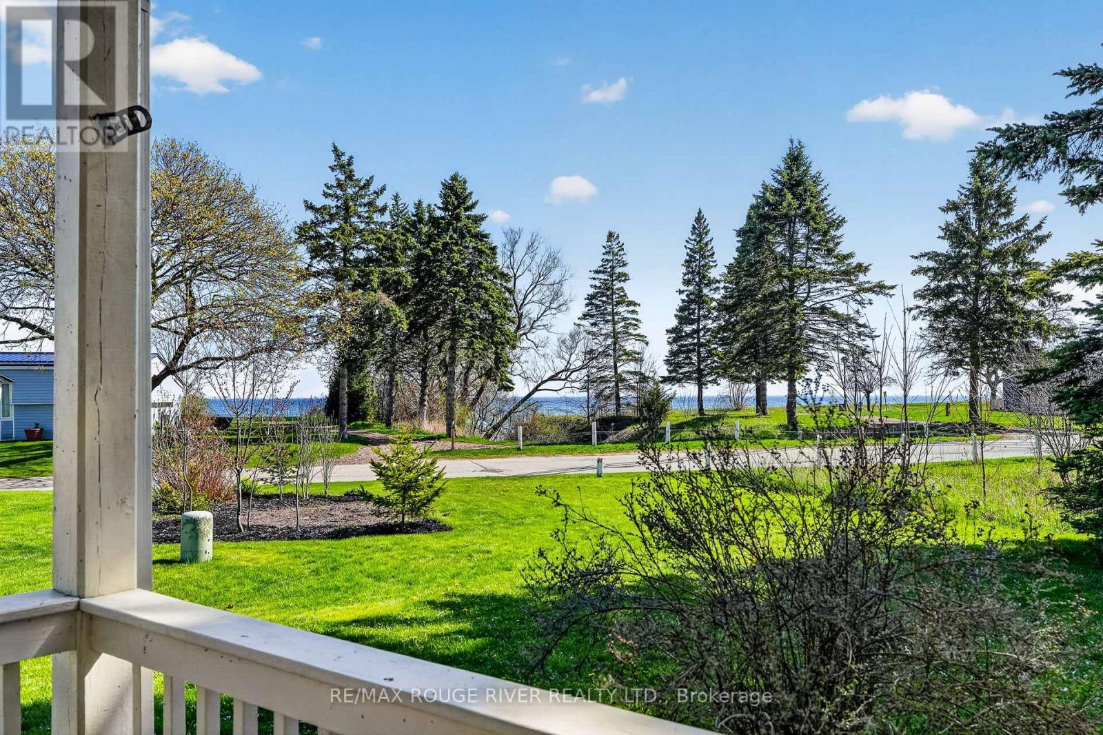 22 Eastbank Road, Clarington (Newcastle), ON - Outdoor