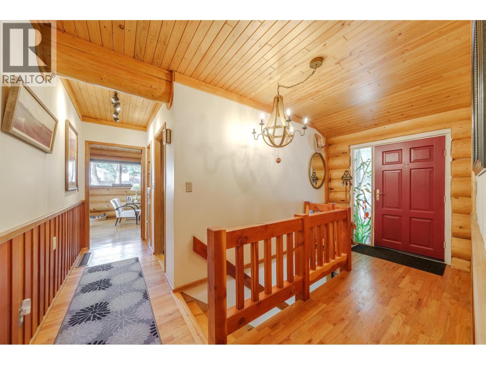 5031 Gloinnzun Drive, 108 Mile Ranch, BC - Indoor Photo Showing Other Room