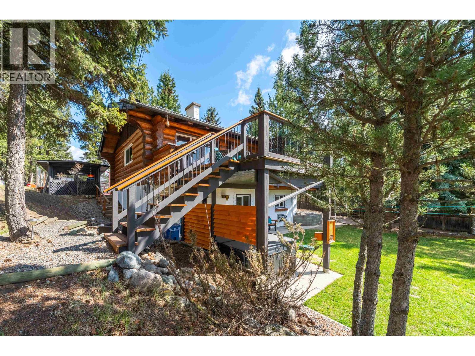 5031 Gloinnzun Drive, 108 Mile Ranch, BC - Outdoor