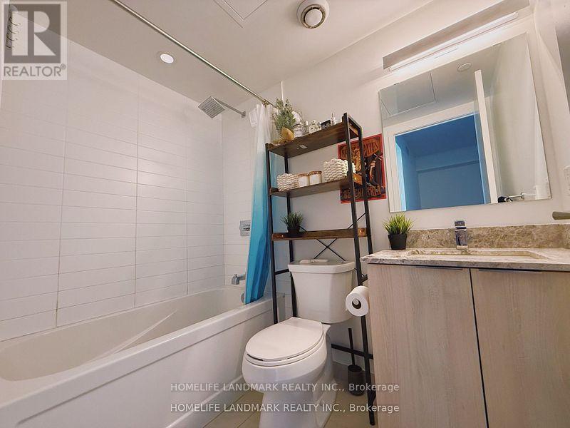 2208 - 501 Yonge Street, Toronto, ON - Indoor Photo Showing Bathroom