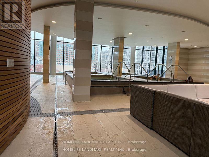 2208 - 501 Yonge Street, Toronto, ON - Indoor Photo Showing Other Room