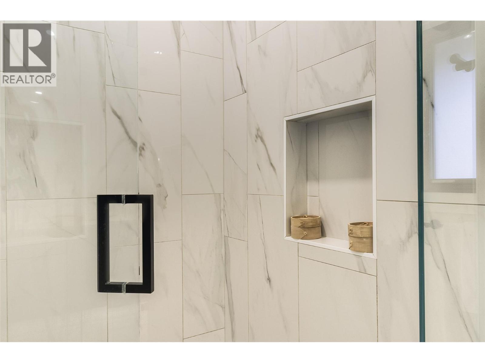 3153 Hall Road, Kelowna, BC - Indoor Photo Showing Bathroom