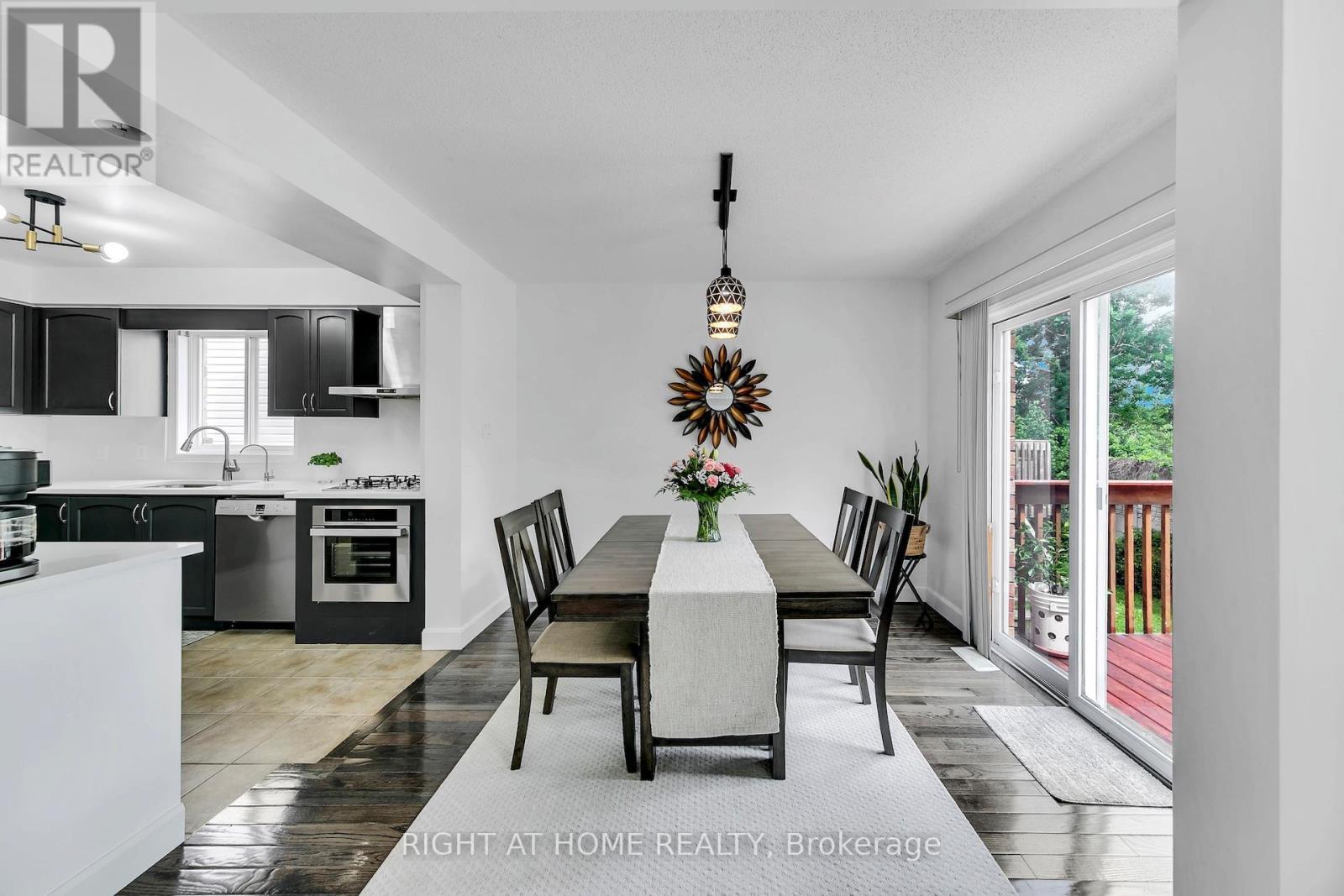 77 Milson Crescent, Guelph, ON - Indoor Photo Showing Dining Room