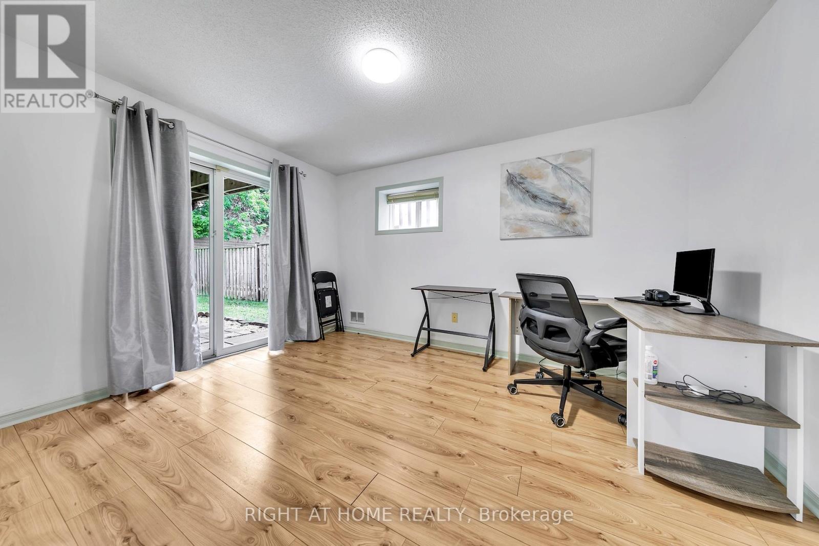77 Milson Crescent, Guelph, ON - Indoor Photo Showing Office