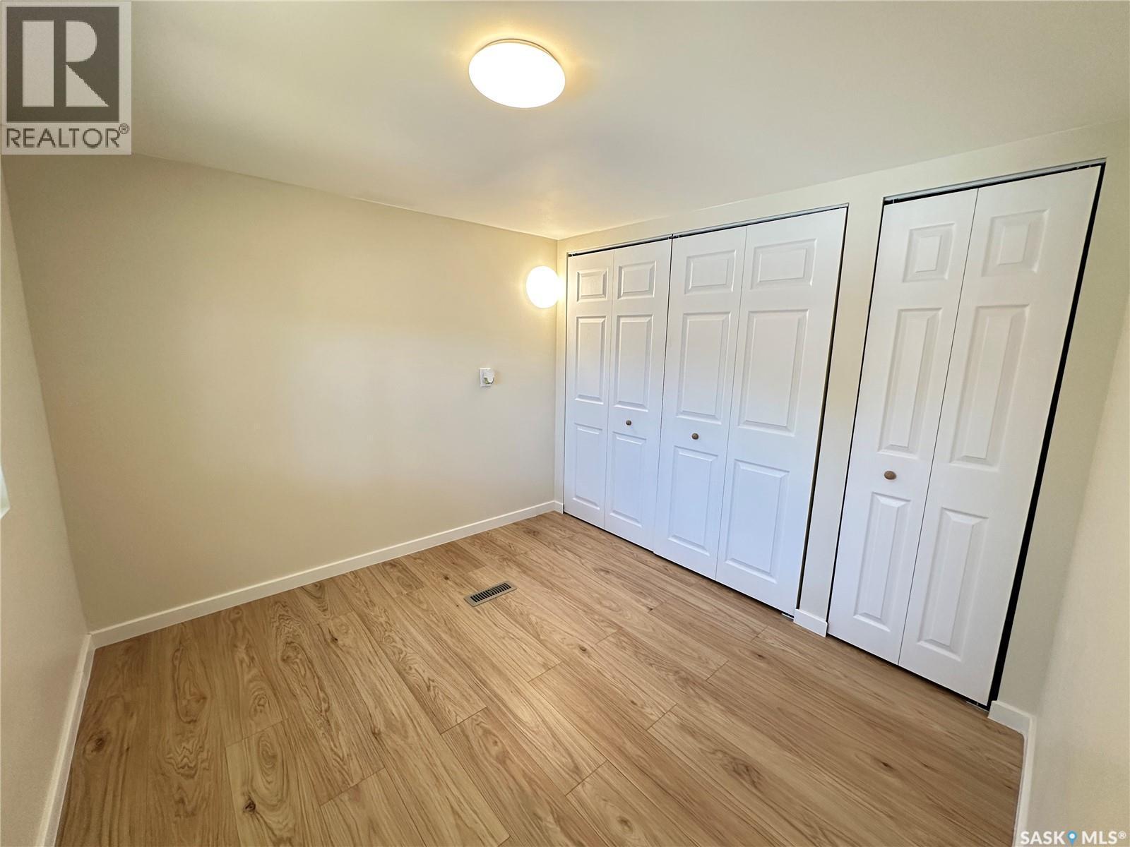 7 321 Dunlop Street, Saskatoon, SK