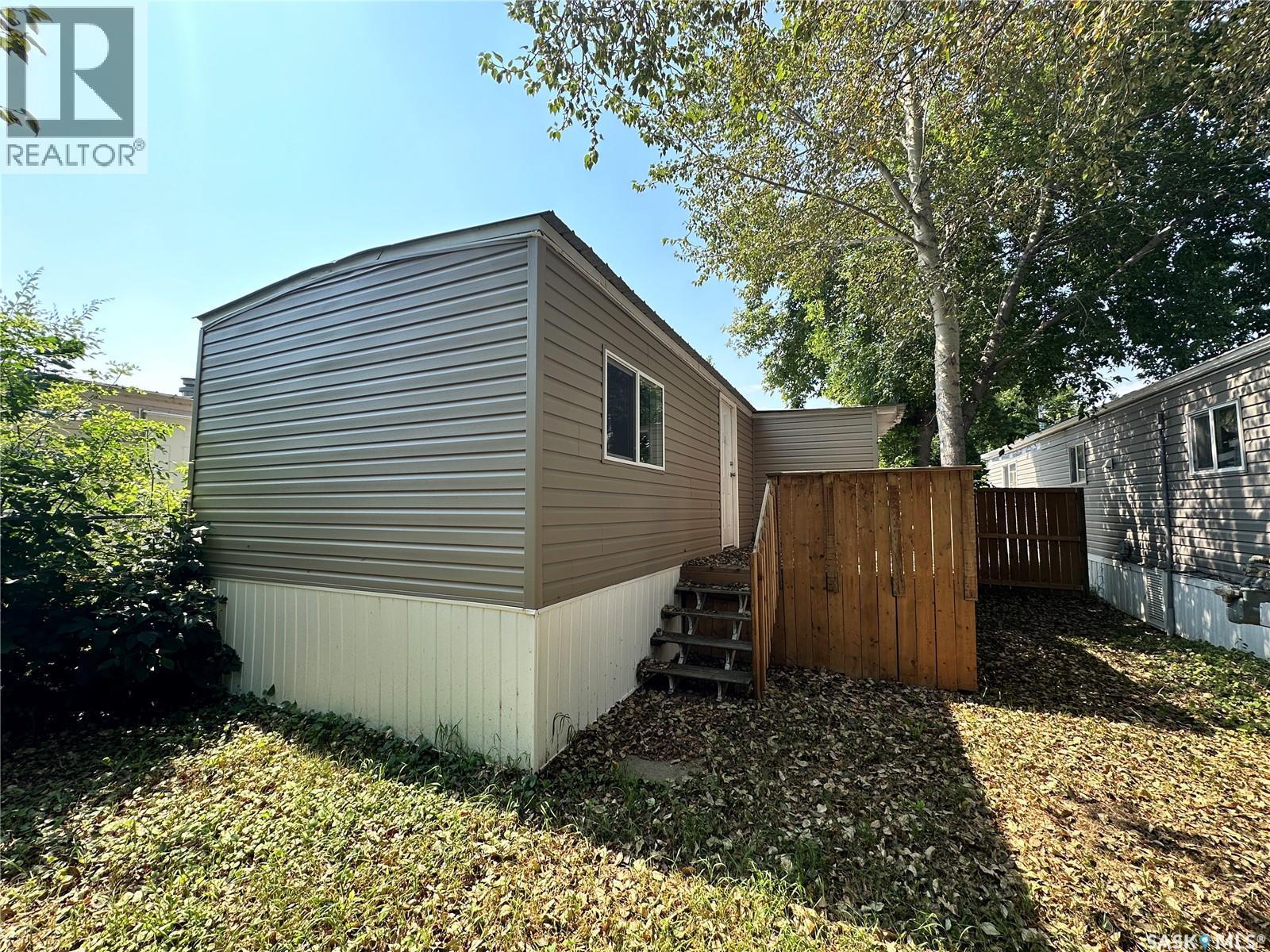 7 321 Dunlop Street, Saskatoon, SK
