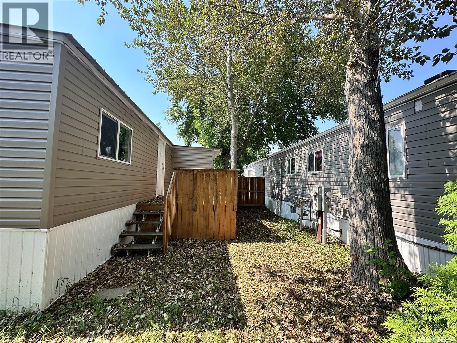 7 321 Dunlop Street, Saskatoon, SK