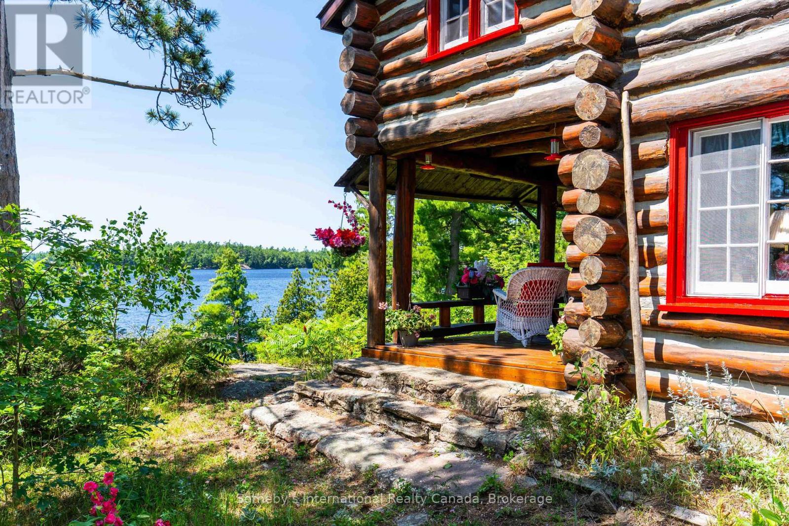 1 Island 29Kl Kahshe Lake - Cooee Island, Gravenhurst (Morrison), ON - Outdoor
