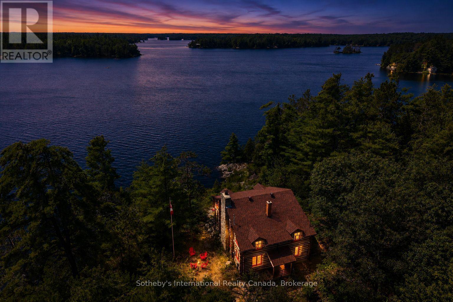 1 Island 29Kl Kahshe Lake - Cooee Island, Gravenhurst (Morrison), ON - Outdoor With Body Of Water With View