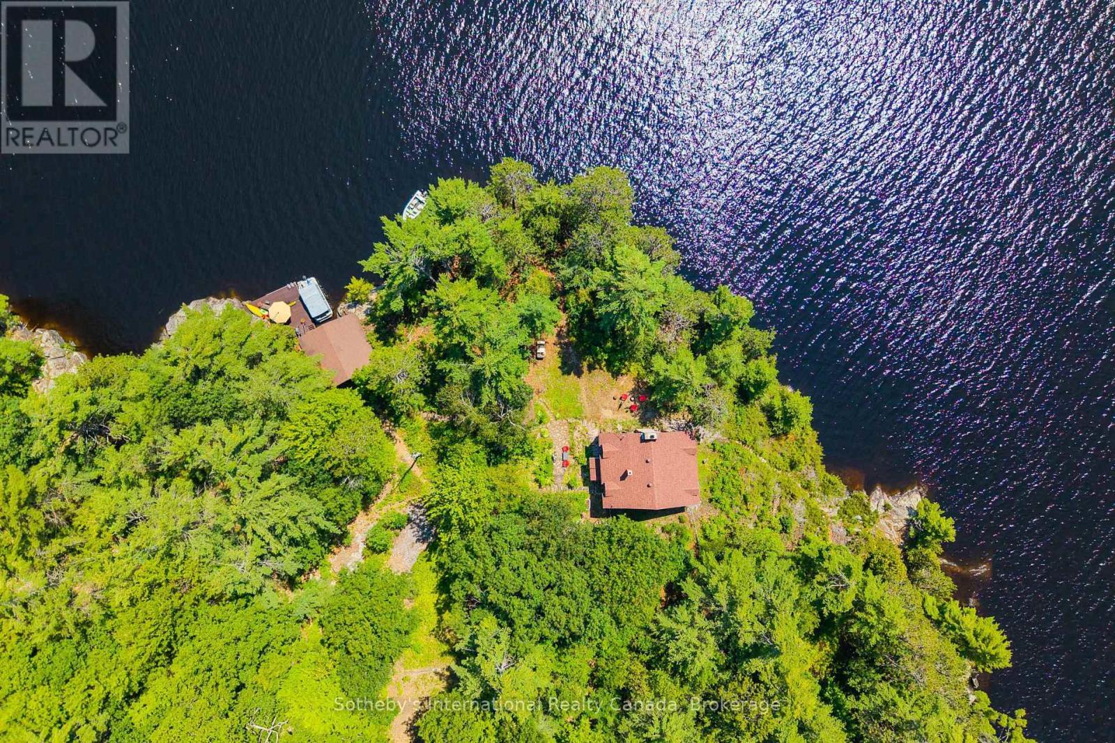 1 Island 29Kl Kahshe Lake - Cooee Island, Gravenhurst (Morrison), ON - Outdoor