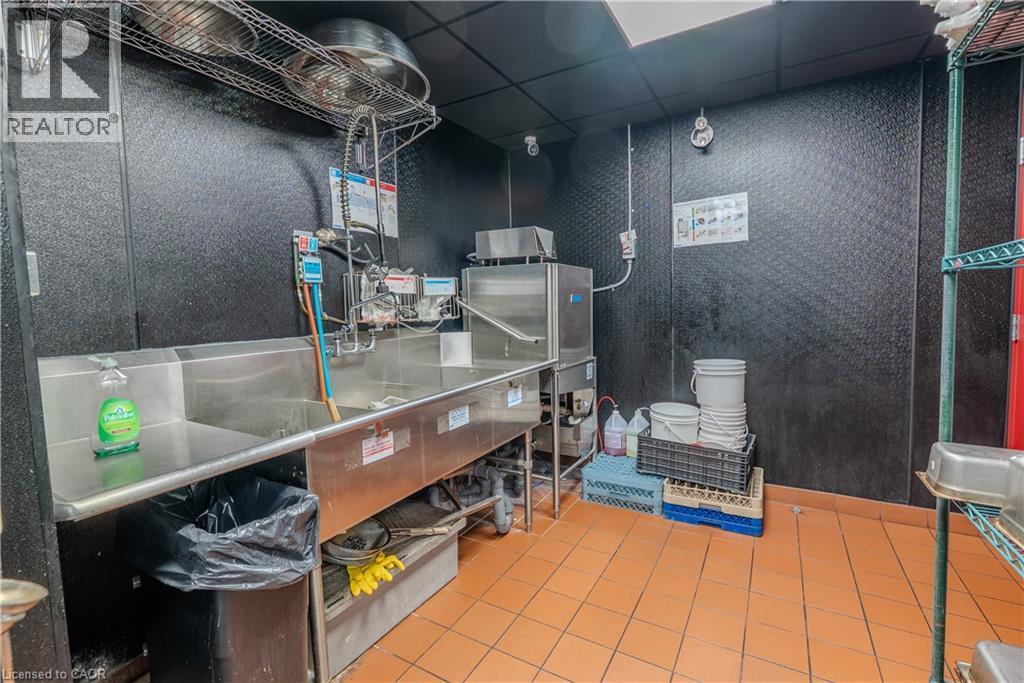 96 Gerrard St E, Toronto, ON