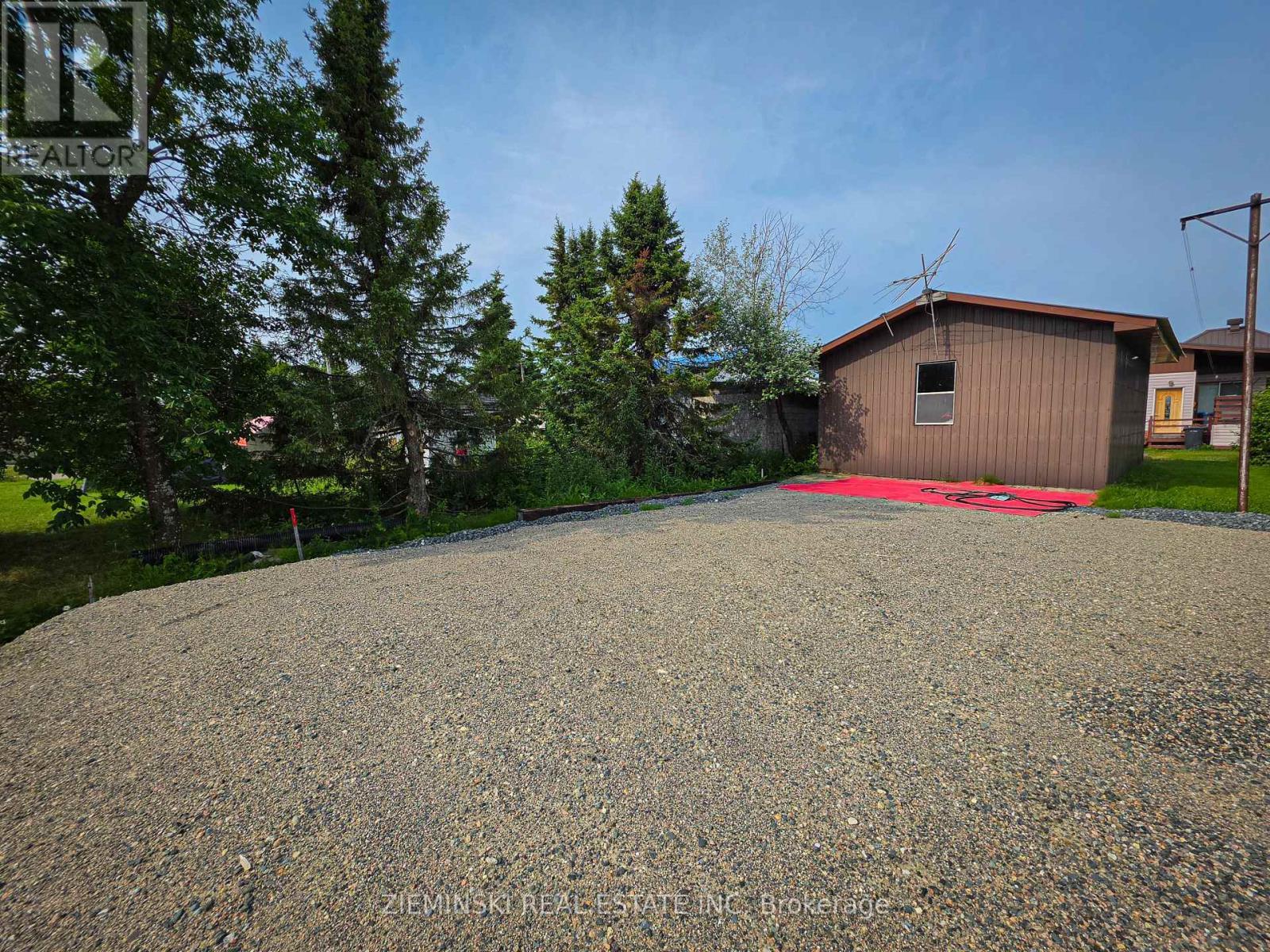 62 Edward Street, Iroquois Falls (Porquis Junction), ON