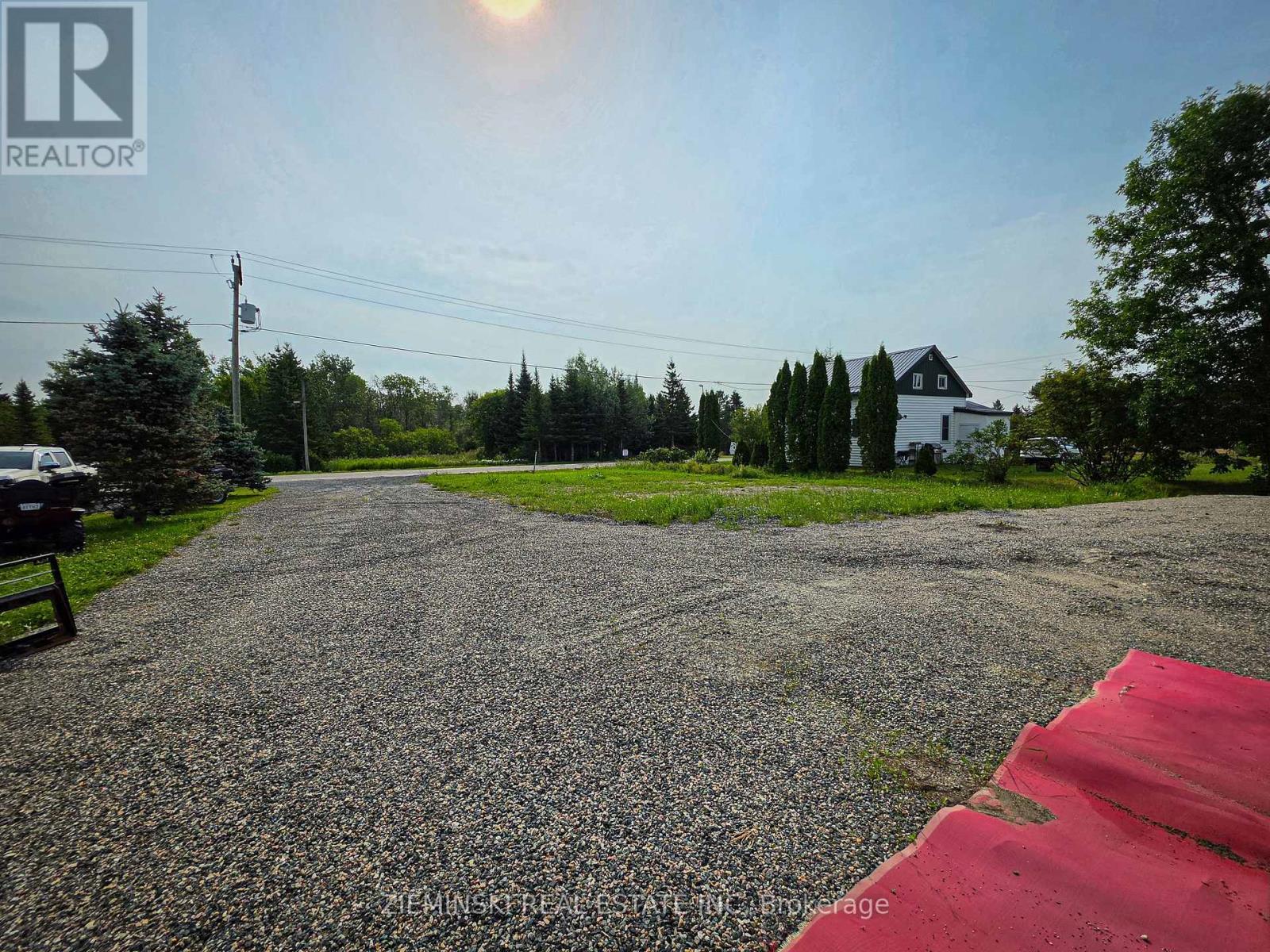 62 Edward Street, Iroquois Falls (Porquis Junction), ON