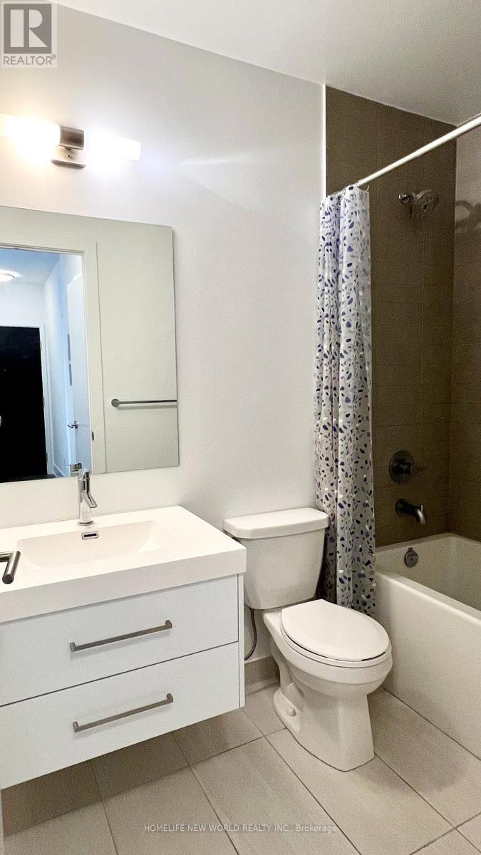 2307 - 403 Church Street, Toronto, ON - Indoor Photo Showing Bathroom