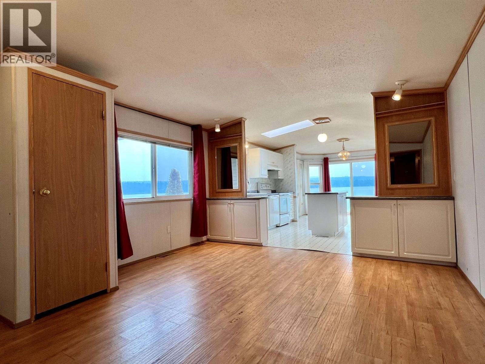 4078 Mckinley Drive, Lac La Hache, BC - Indoor