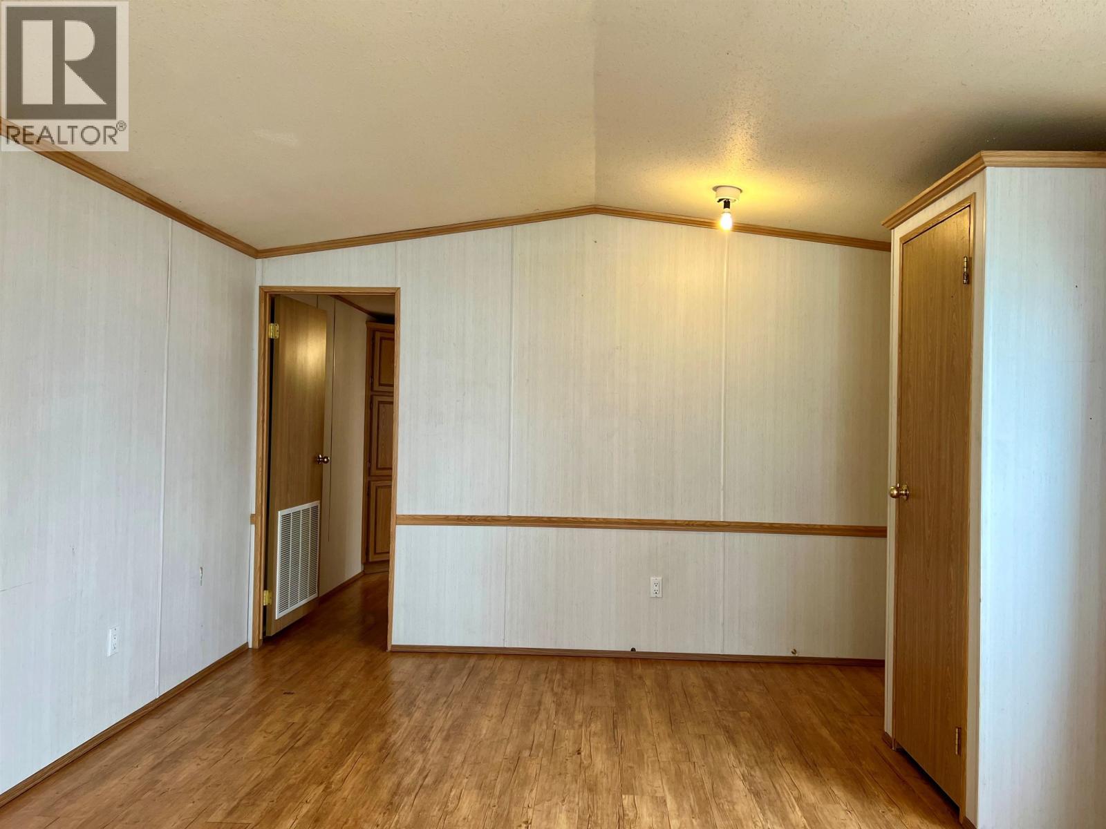 4078 Mckinley Drive, Lac La Hache, BC - Indoor Photo Showing Other Room