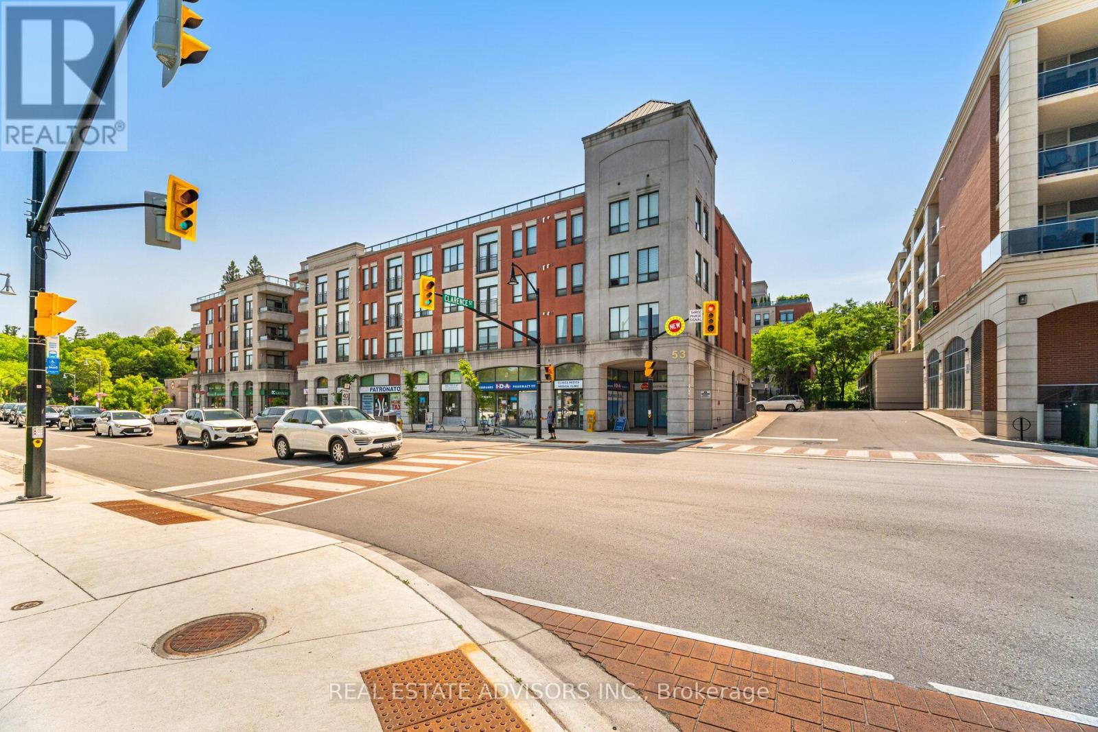 313 - 53 Woodbridge Avenue, Vaughan, ON - Outdoor
