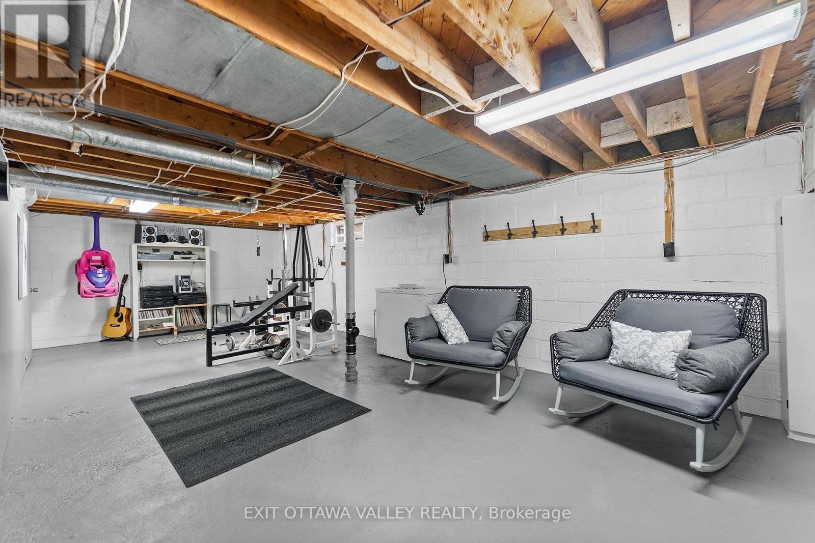 500 Dominion Street, Renfrew, ON - Indoor Photo Showing Basement