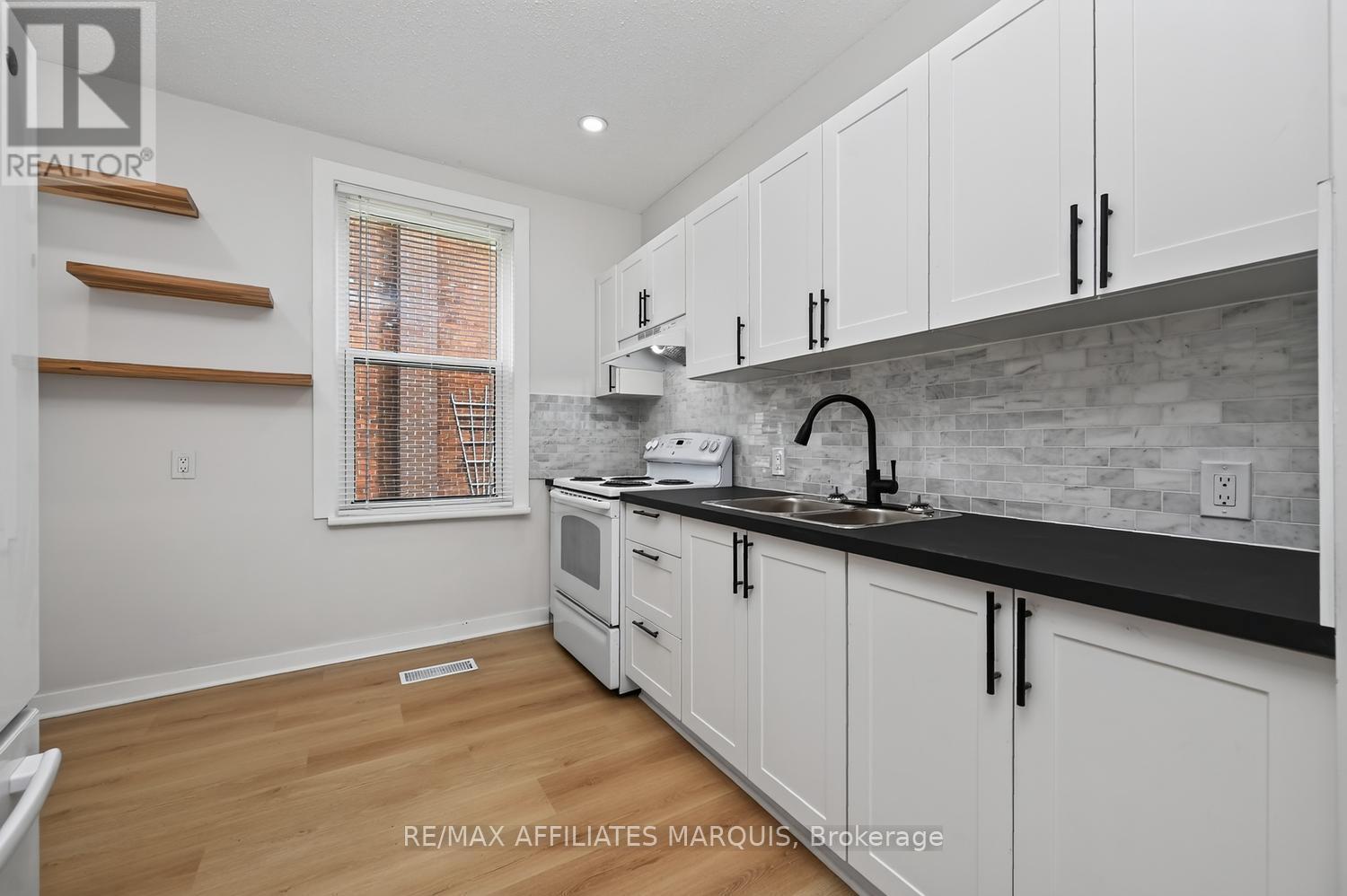 88 Brockville Street, Smiths Falls, ON - Indoor Photo Showing Kitchen With Double Sink