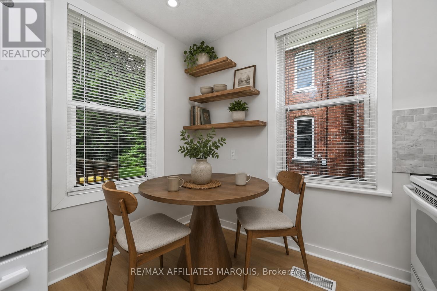 88 Brockville Street, Smiths Falls, ON - Indoor Photo Showing Dining Room