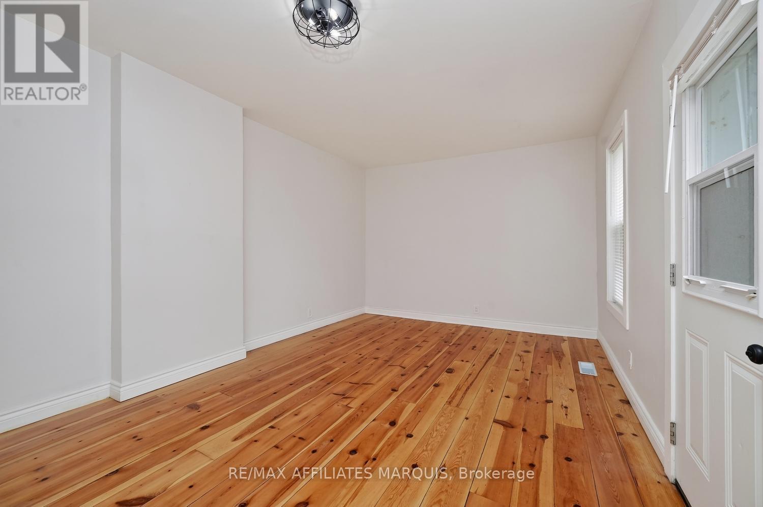 88 Brockville Street, Smiths Falls, ON - Indoor Photo Showing Other Room