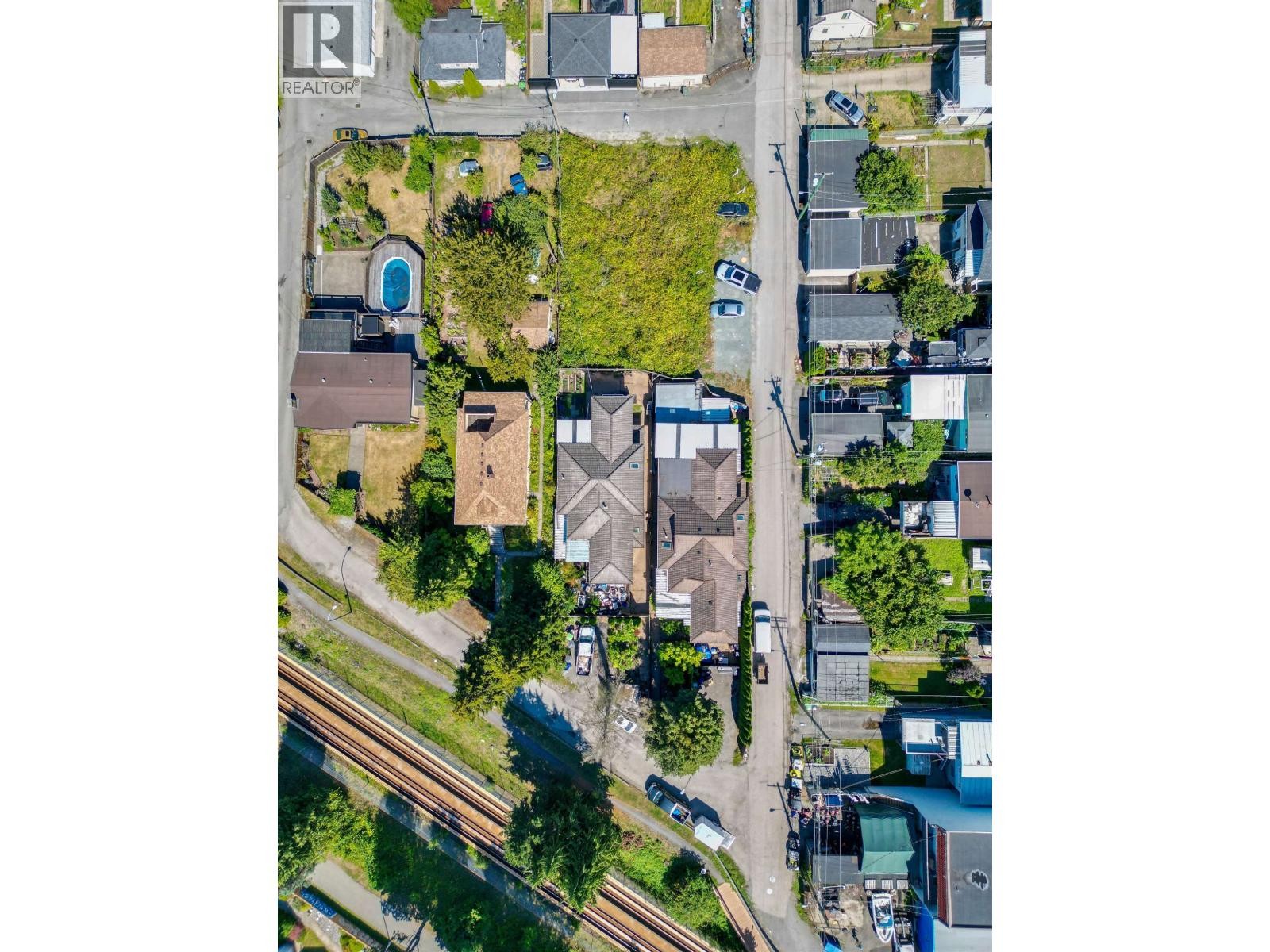 2669 Vanness Avenue, Vancouver, BC