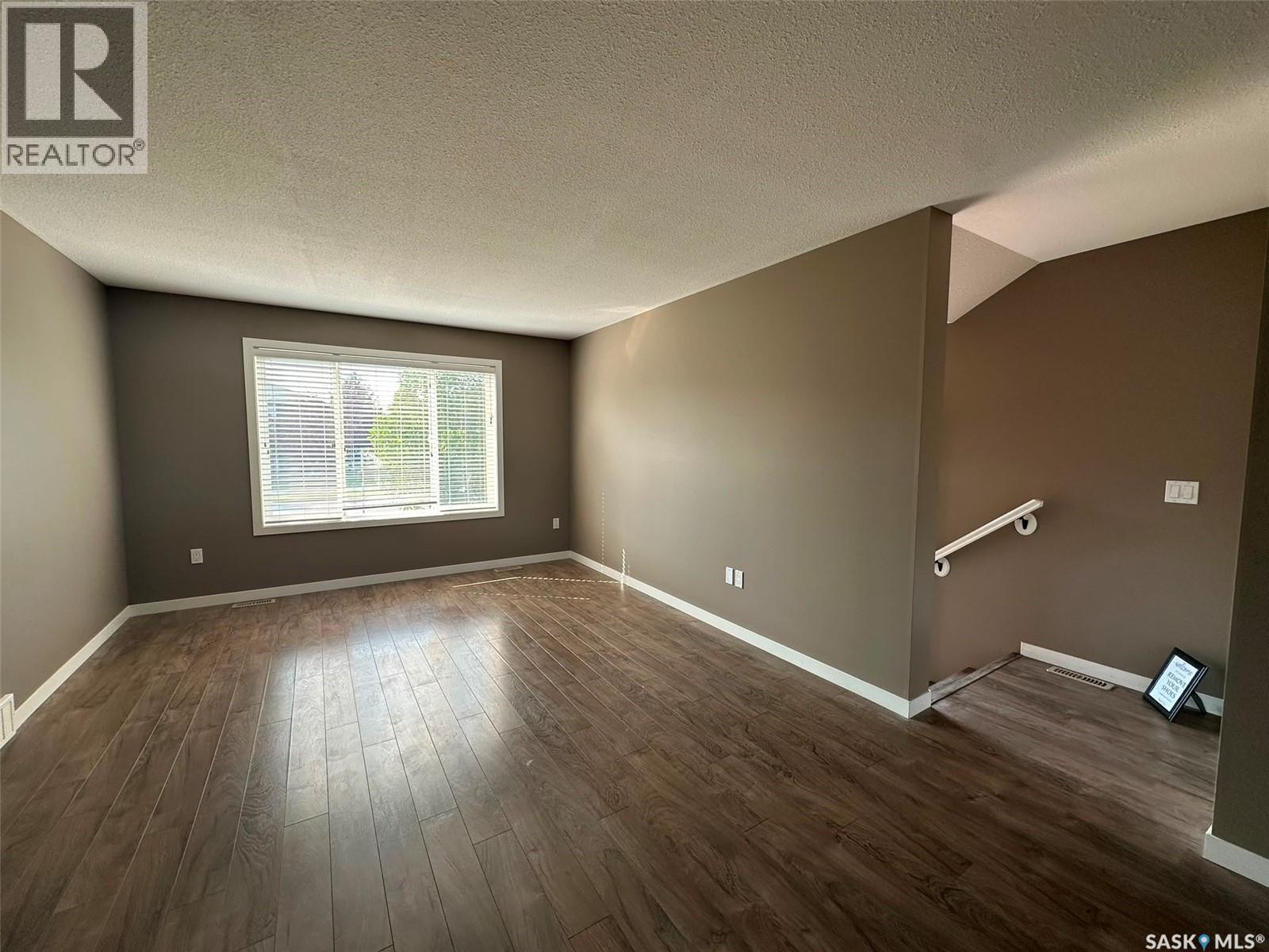 8 5004 James Hill Road, Regina, SK - Indoor Photo Showing Other Room