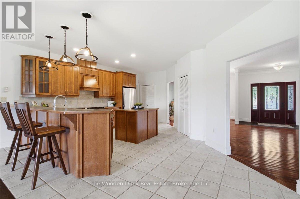 743 Tuftsville Road, Stirling-Rawdon (Rawdon Ward), ON - Indoor Photo Showing Kitchen
