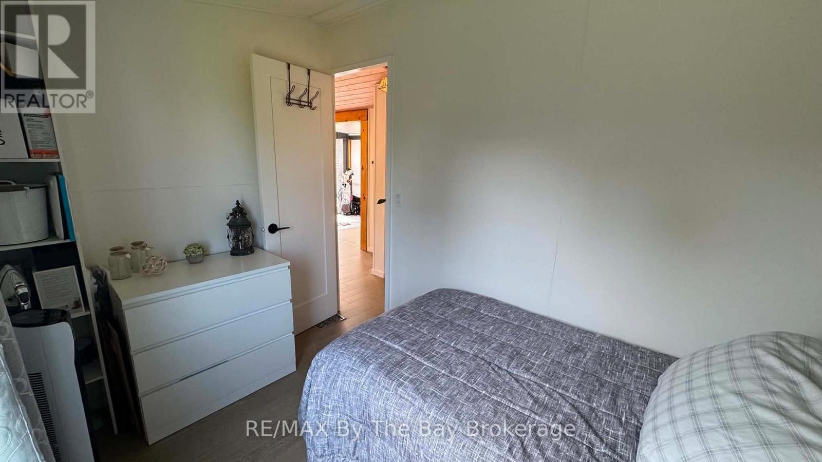 420 - 225 Platten Boulevard, Scugog, ON - Indoor Photo Showing Bedroom