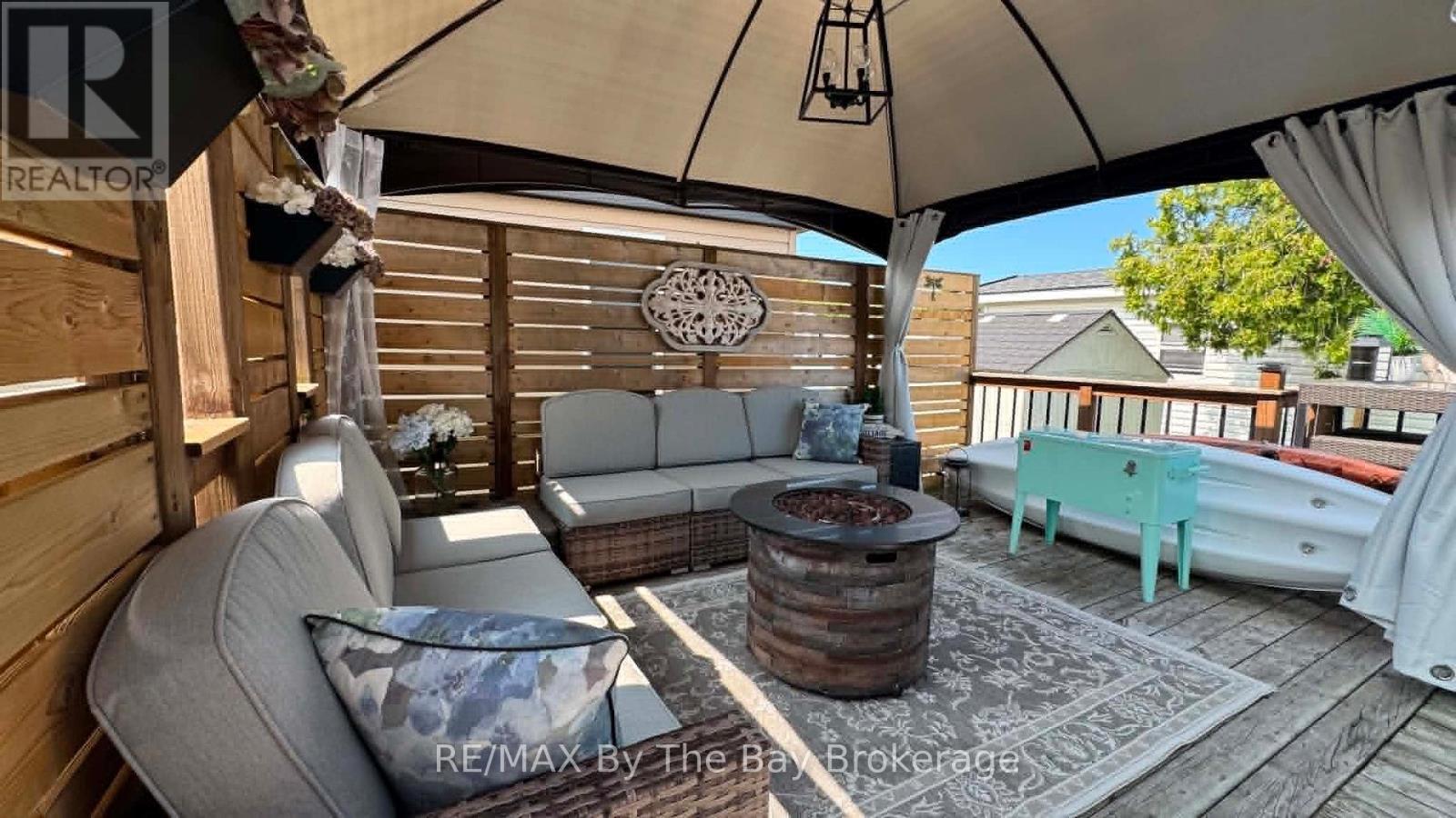 420 - 225 Platten Boulevard, Scugog, ON - Outdoor With Deck Patio Veranda With Exterior