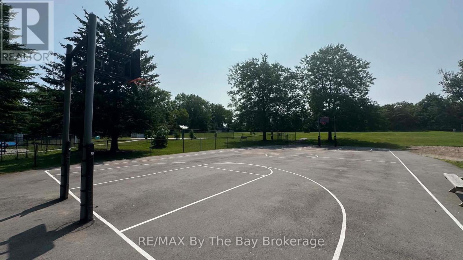 420 - 225 Platten Boulevard, Scugog, ON - Outdoor