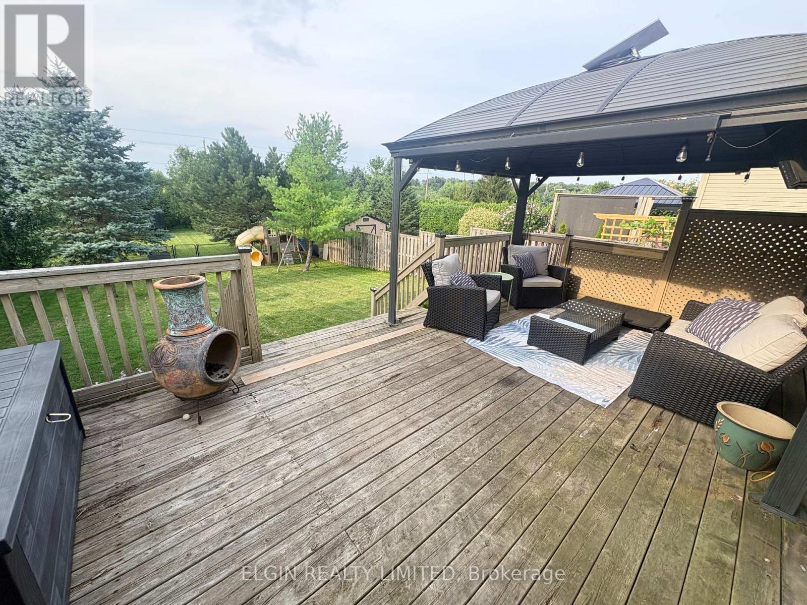 42022 Mcbain Line, Central Elgin, ON - Outdoor With Deck Patio Veranda With Exterior