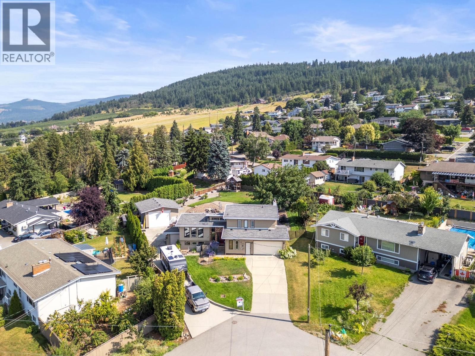 11410 Tassie Drive, Coldstream, BC - Outdoor With View