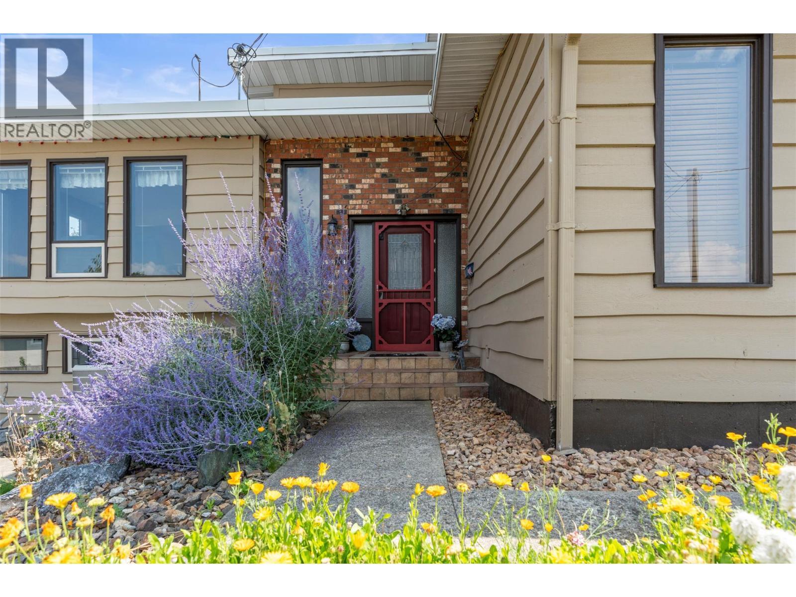 11410 Tassie Drive, Coldstream, BC - Outdoor