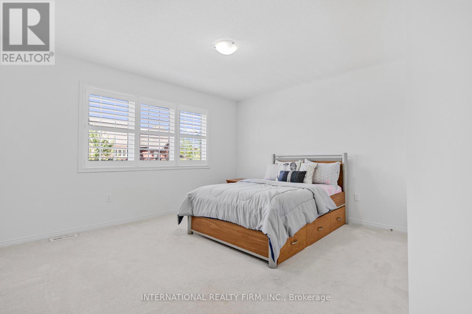2537 Snow Knight Drive, Oshawa, ON - Indoor Photo Showing Bedroom