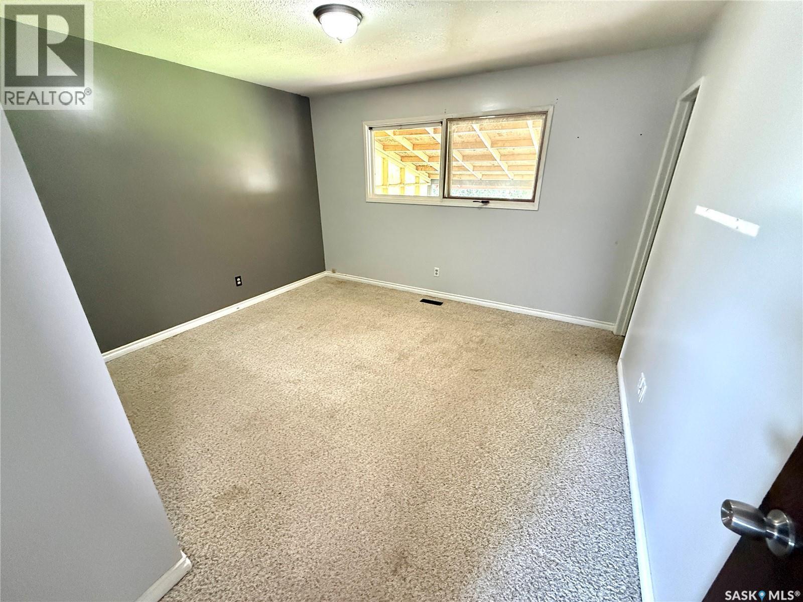 9026 Mitchell Avenue, North Battleford, SK - Indoor Photo Showing Other Room