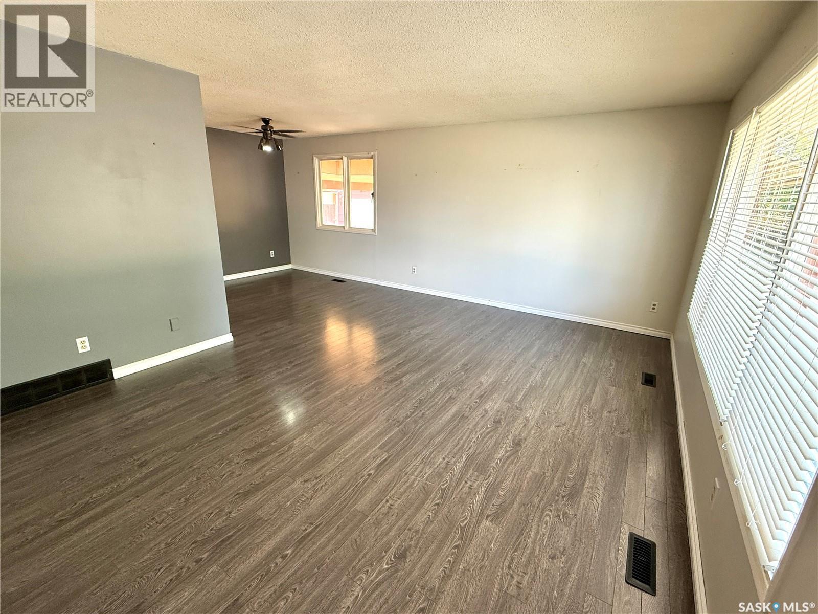 9026 Mitchell Avenue, North Battleford, SK - Indoor Photo Showing Other Room