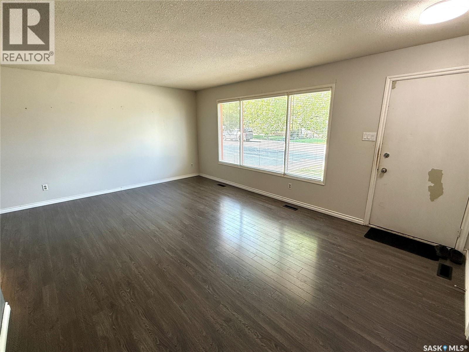 9026 Mitchell Avenue, North Battleford, SK - Indoor Photo Showing Other Room