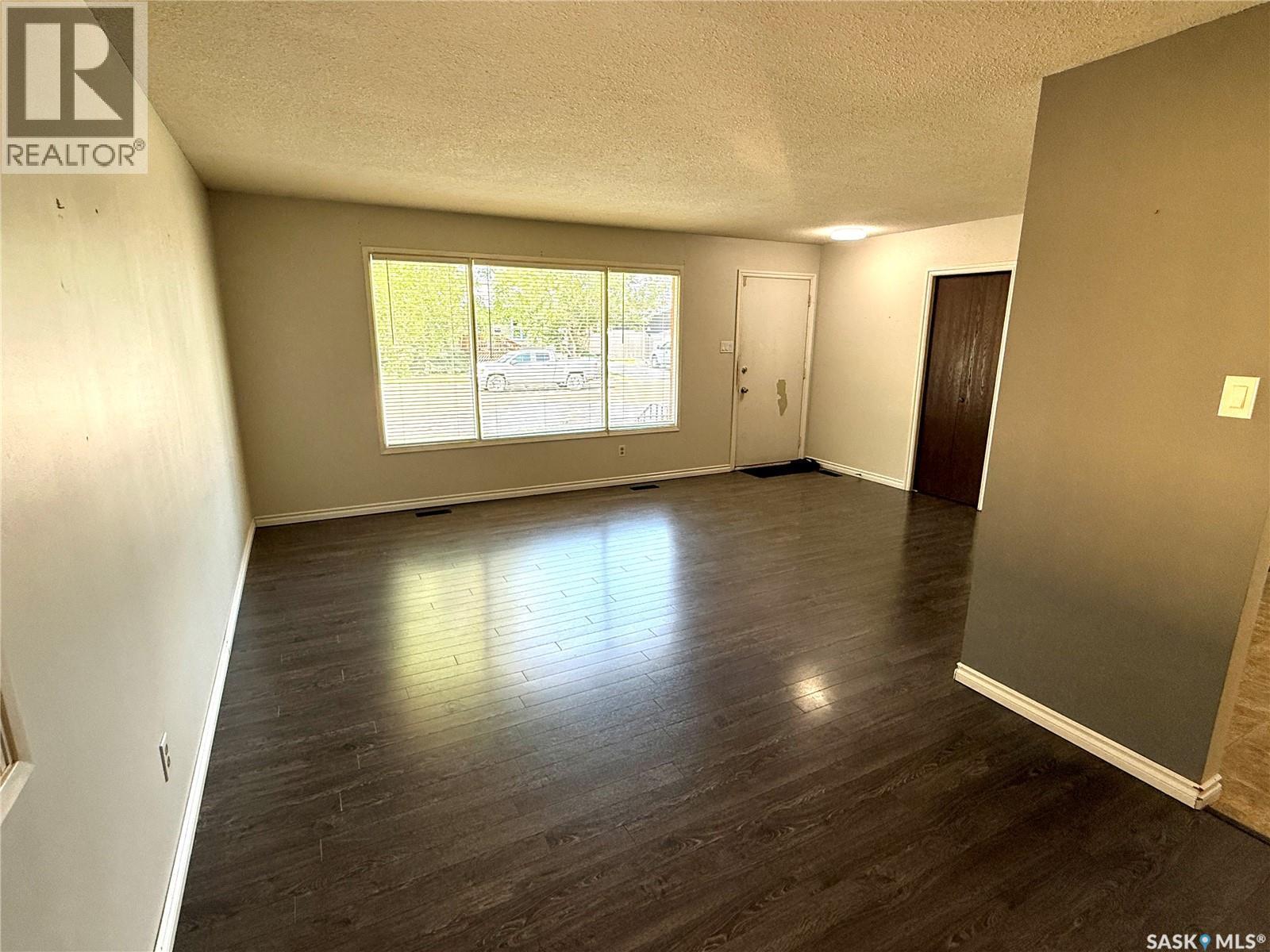 9026 Mitchell Avenue, North Battleford, SK - Indoor Photo Showing Other Room