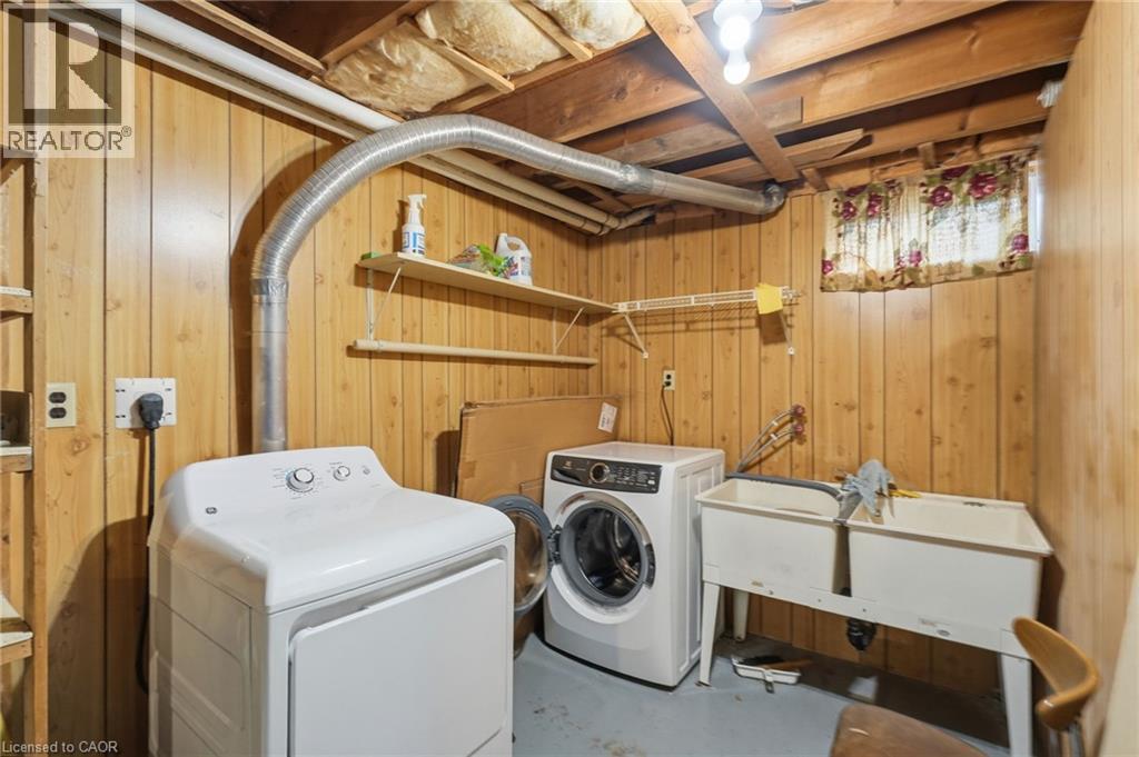 6 Caprice Court, Hamilton, ON - Indoor Photo Showing Laundry Room
