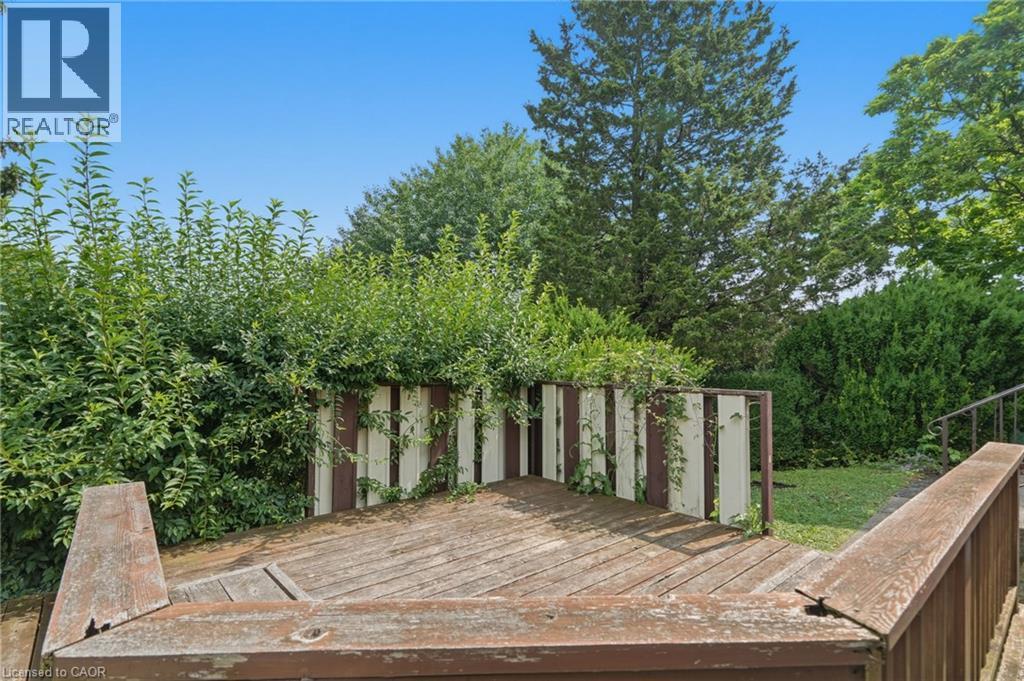 6 Caprice Court, Hamilton, ON - Outdoor