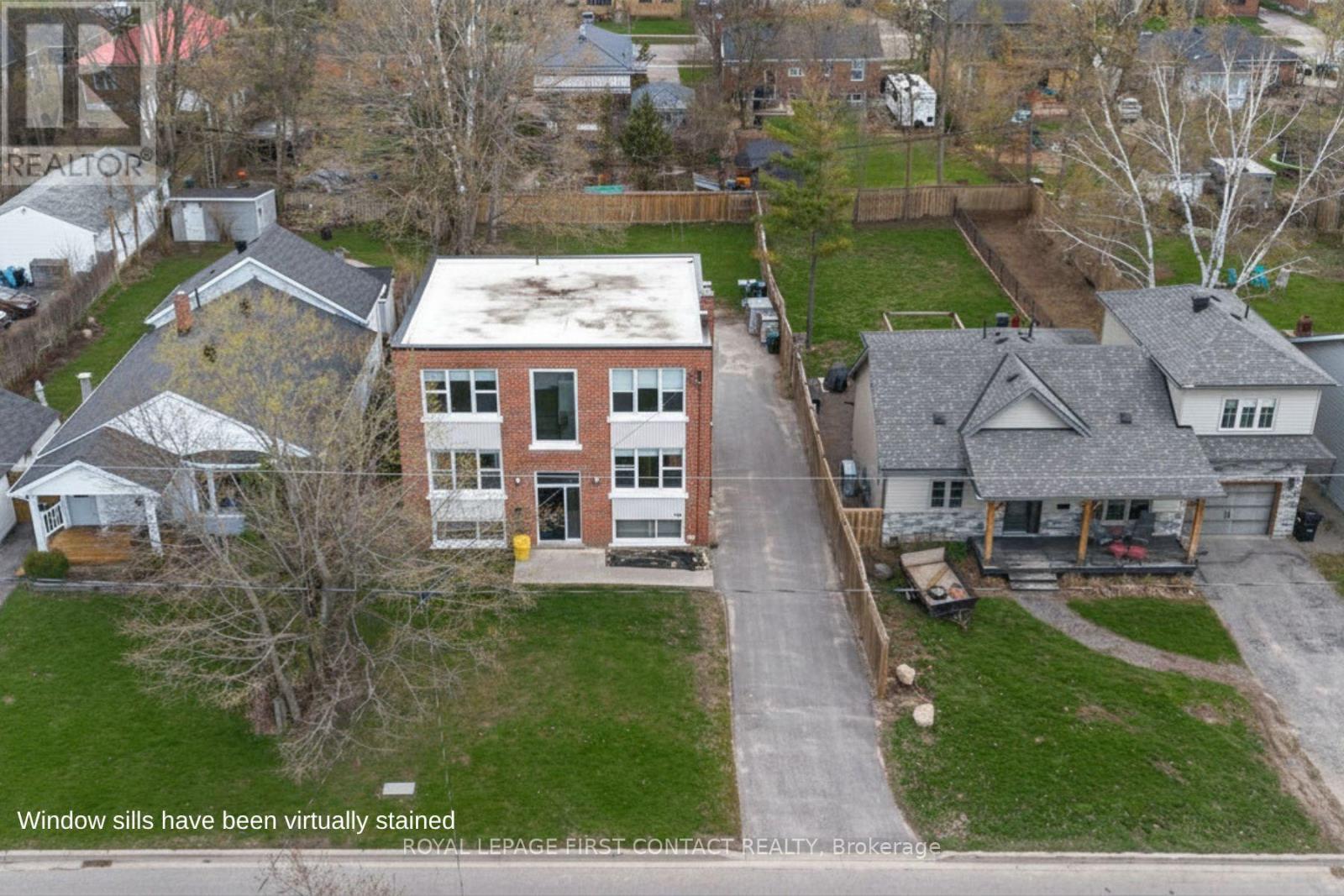 134 Napier Street, Barrie, ON - Outdoor