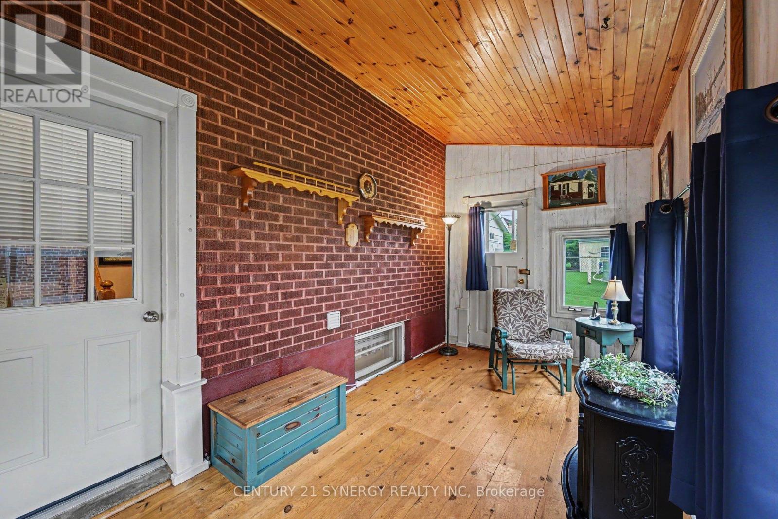 Side door entrance w/access to upper & lower level - 5 Queen Street, Smiths Falls, ON - Photo Showing Other Room