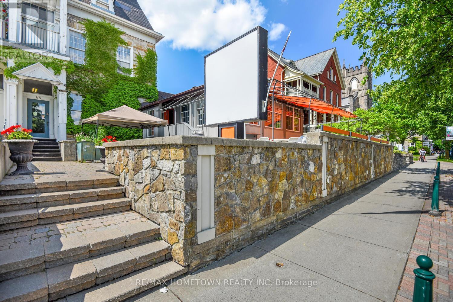 64 King Street E, Brockville, ON - Outdoor