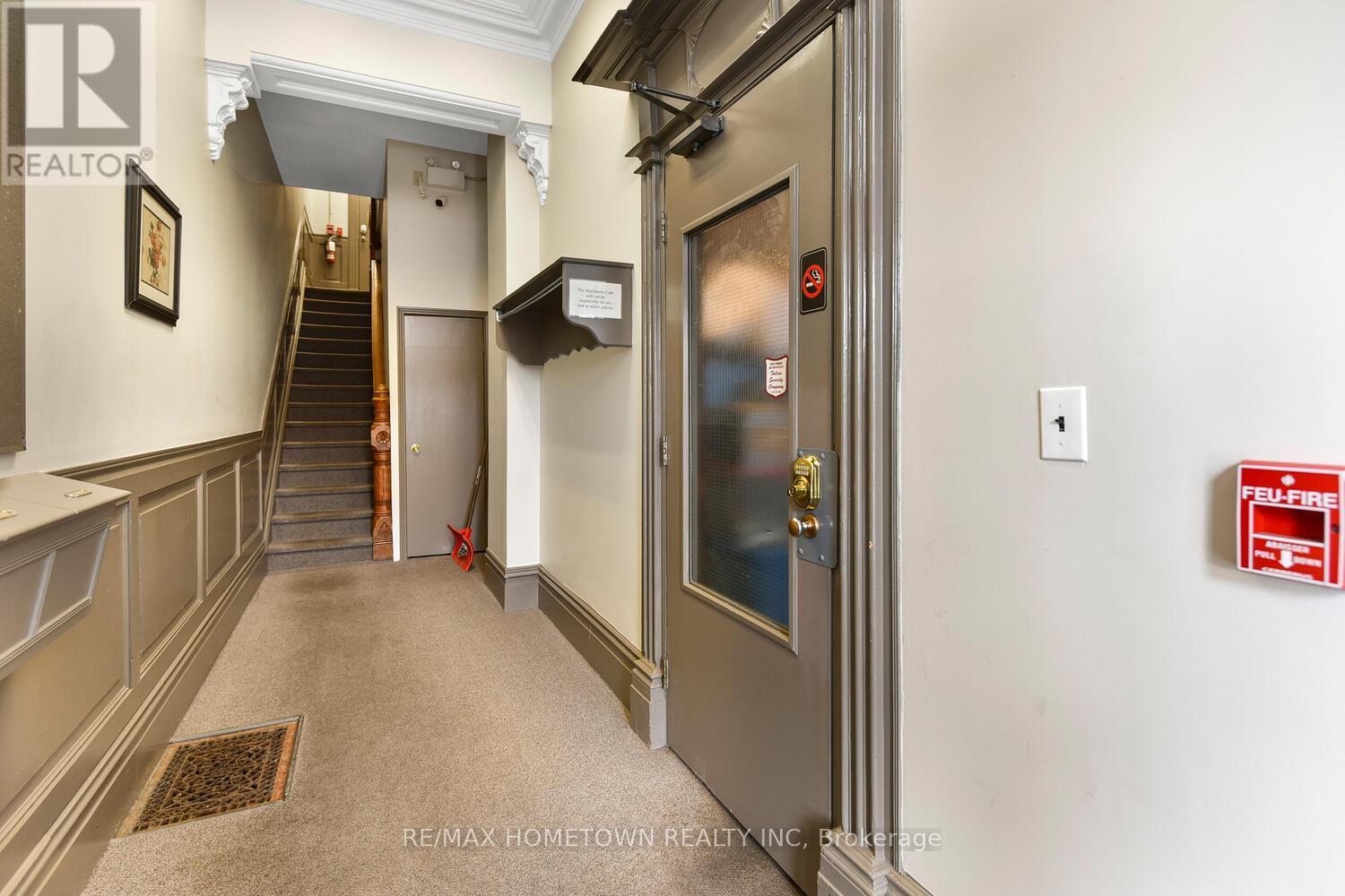 64 King Street E, Brockville, ON - Indoor Photo Showing Other Room