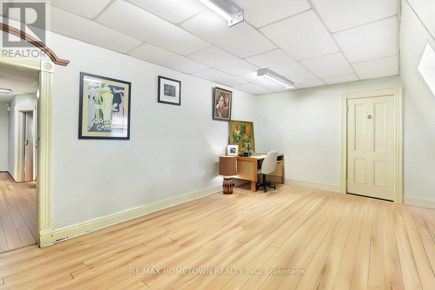 64 King Street E, Brockville, ON - Indoor