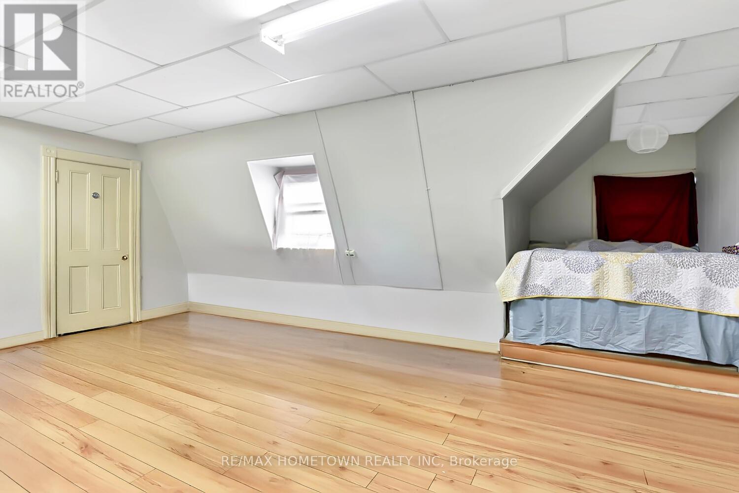 64 King Street E, Brockville, ON - Indoor Photo Showing Other Room