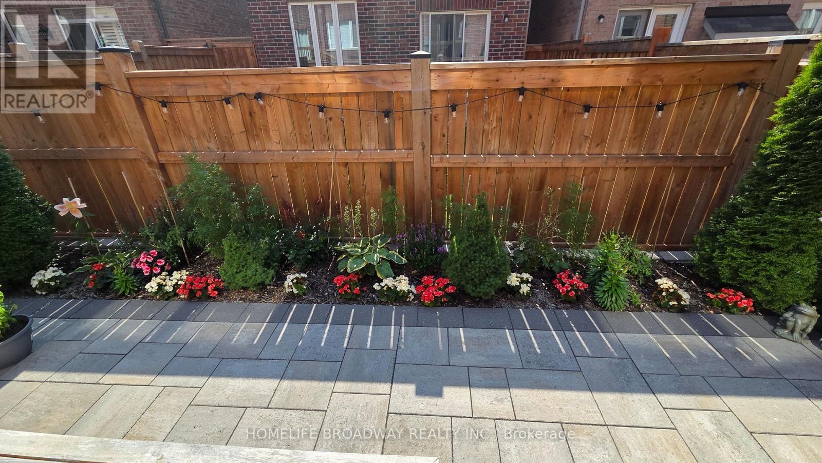 112 Ness Drive, Richmond Hill, ON - Outdoor