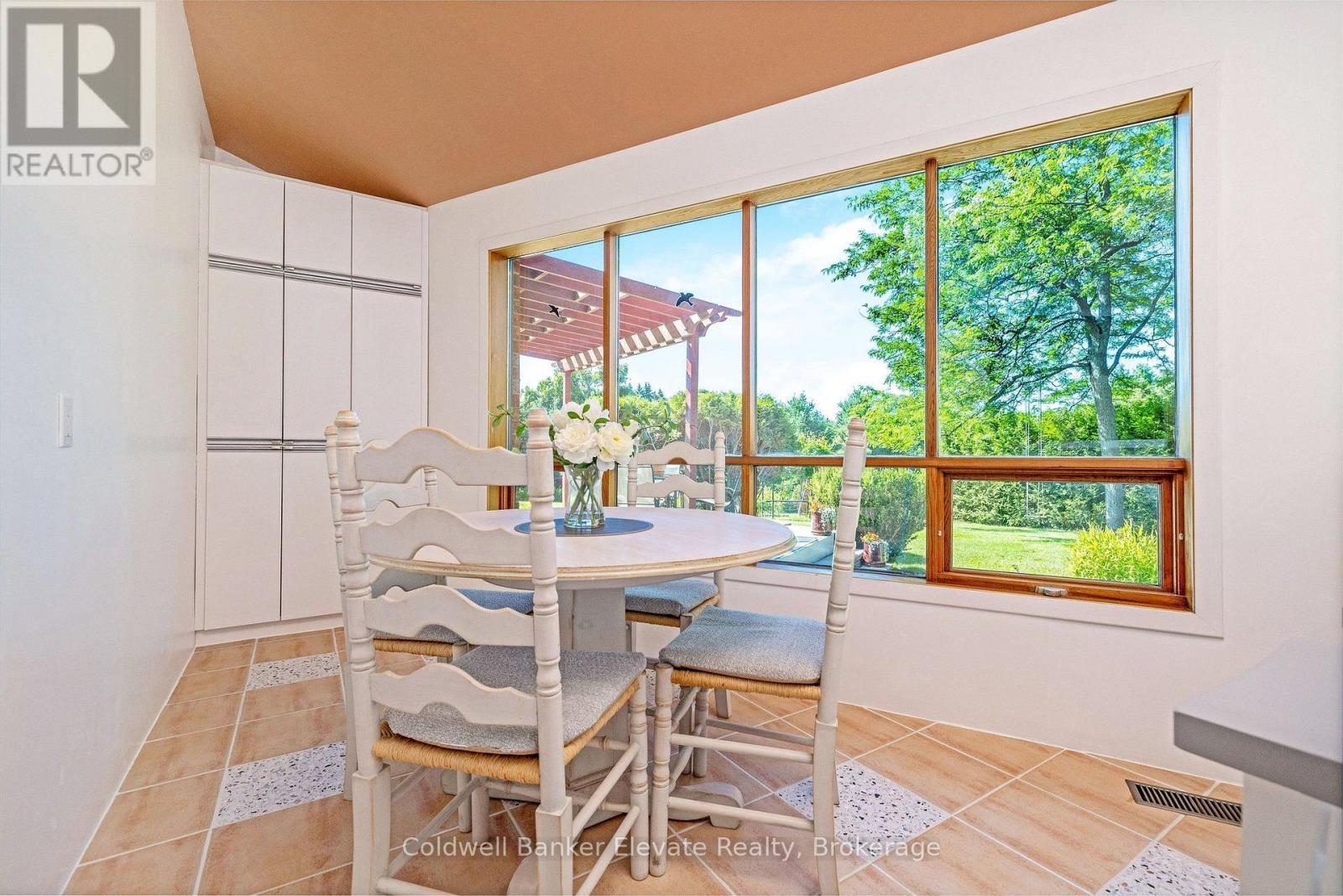 5126 Ninth Line, Erin, ON - Indoor Photo Showing Dining Room