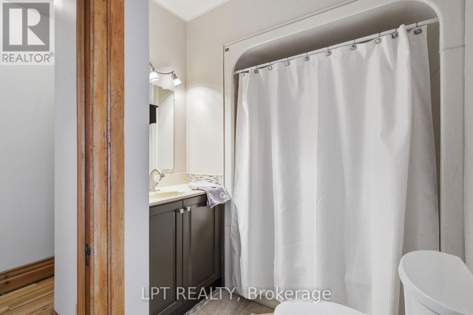 6671 County Road 10 Road, The Nation, ON - Indoor Photo Showing Bathroom